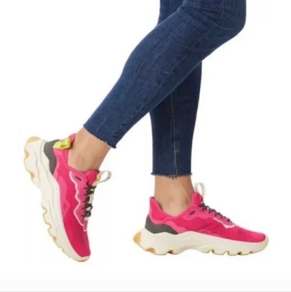 Sorel Women's Pink Kinetic Breakthru Day Lace Shoes Cactus Pink 7.5